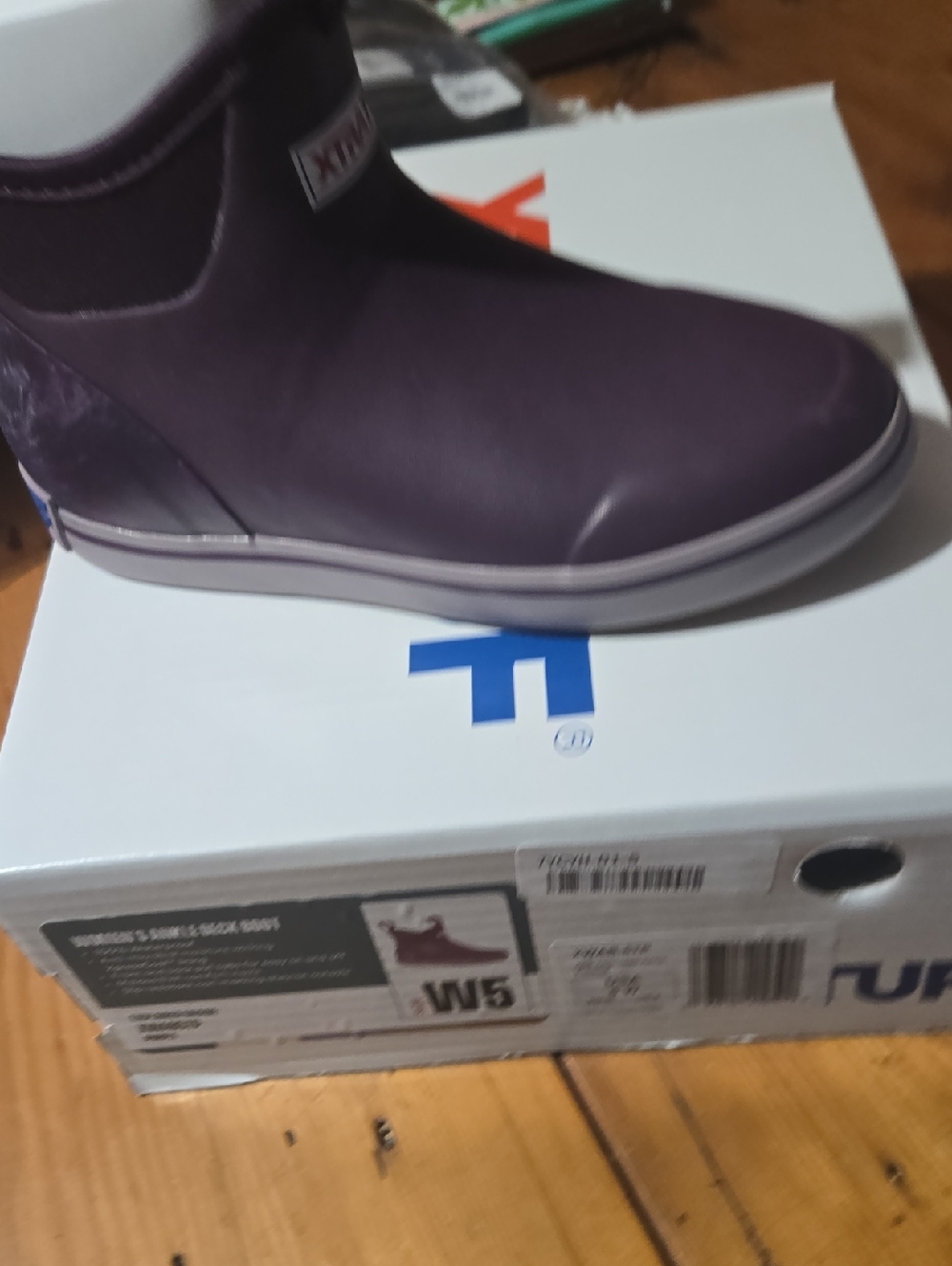 New Xtratuf Sz 5 Ankle Deck Boots Purple